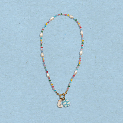Collana di perline con coppia di ciondoli