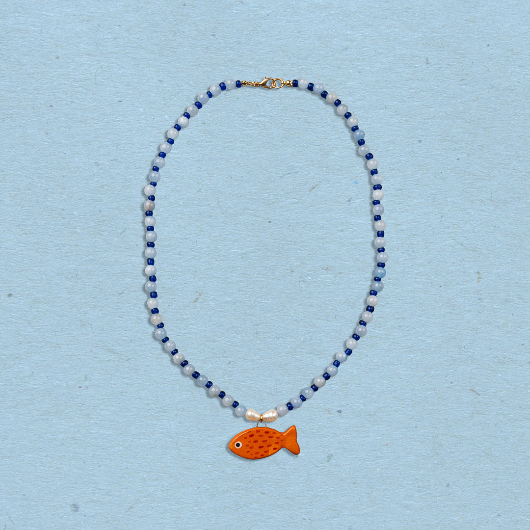 Collana con pesce arancione