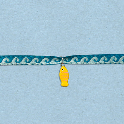 Choker con ciondolo pesciolino
