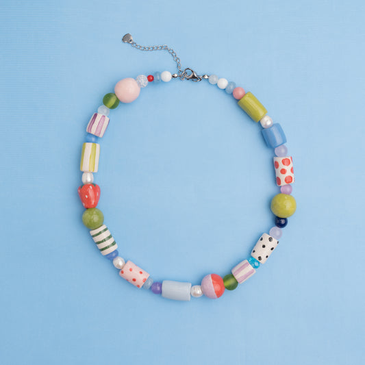 Collana con perline in ceramica