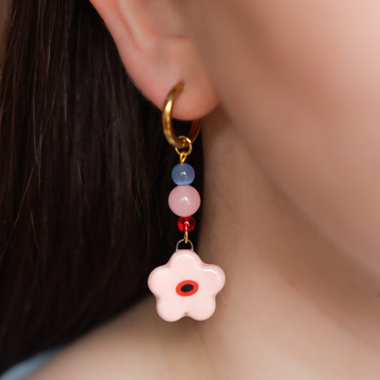 Orecchini con fiori