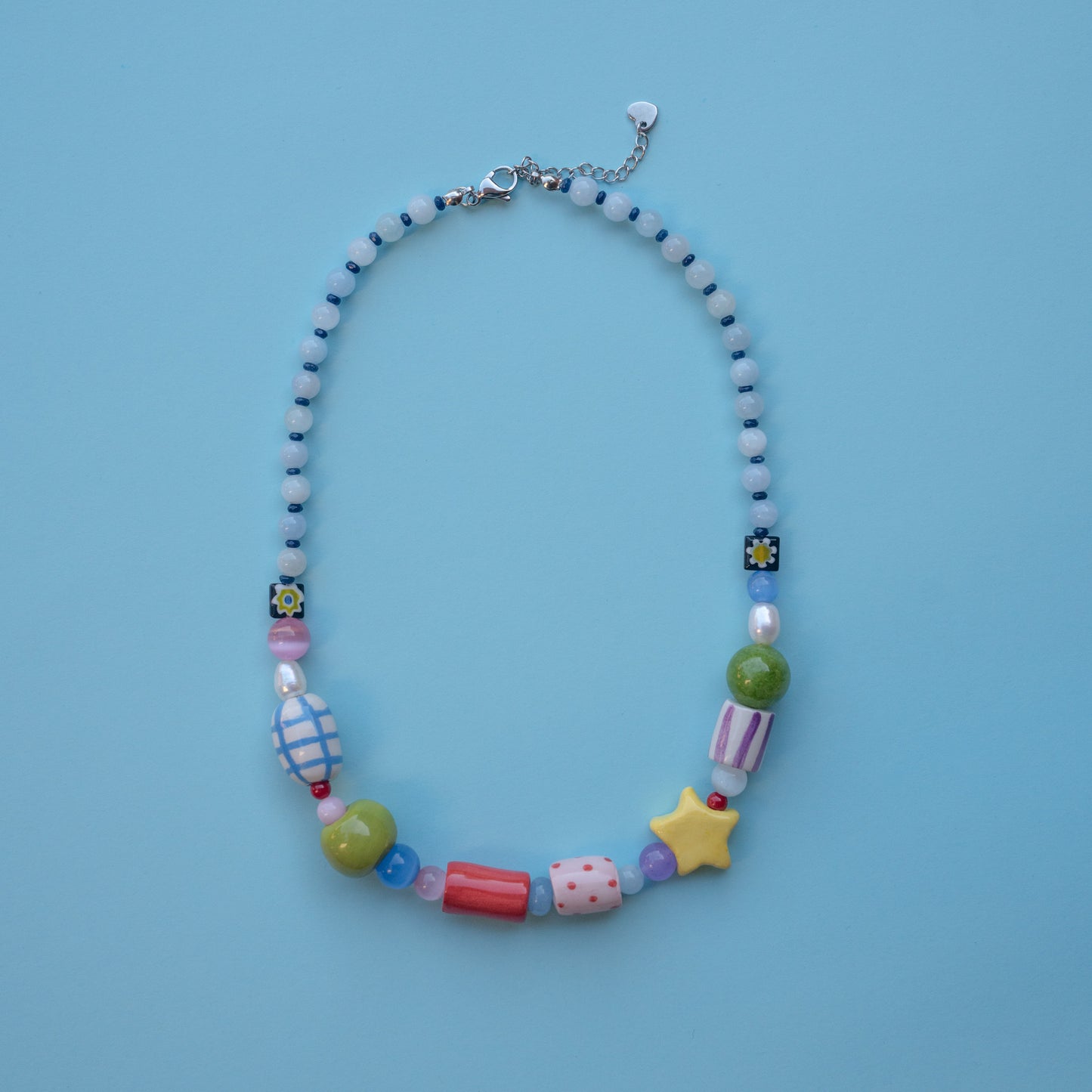 Collana con perline in ceramica e stellina