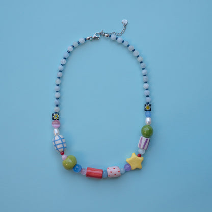 Collana con perline in ceramica e stellina
