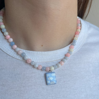 Collana colori pastello con ciondolo cielo