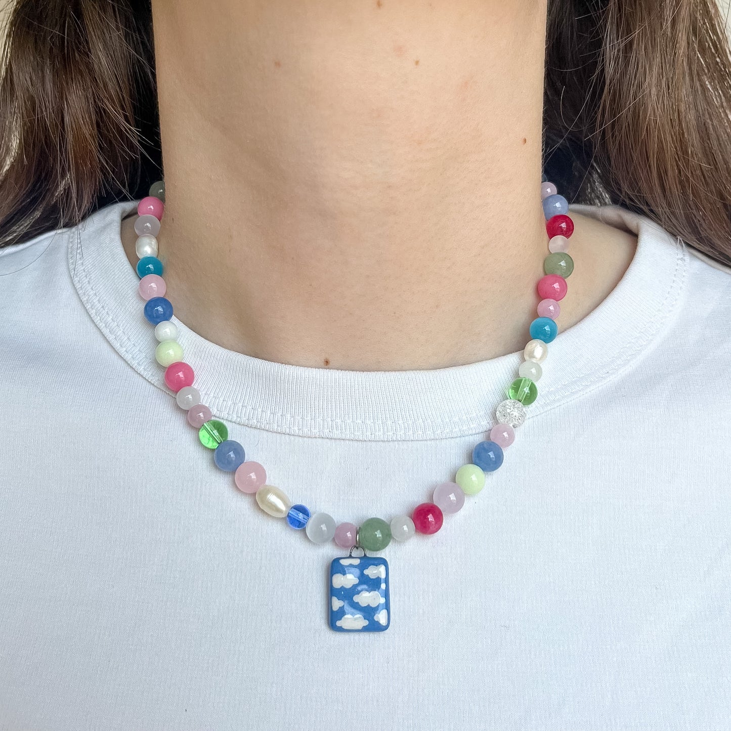 Collana colori pastello con ciondolo cielo