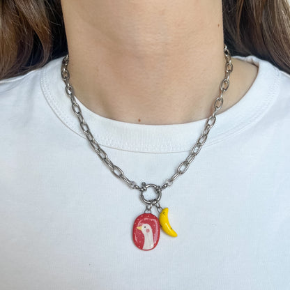 Catenella argento con ochetta rossa e banana