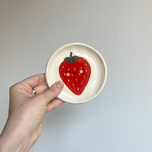 Piattino portagioie con fragola felice