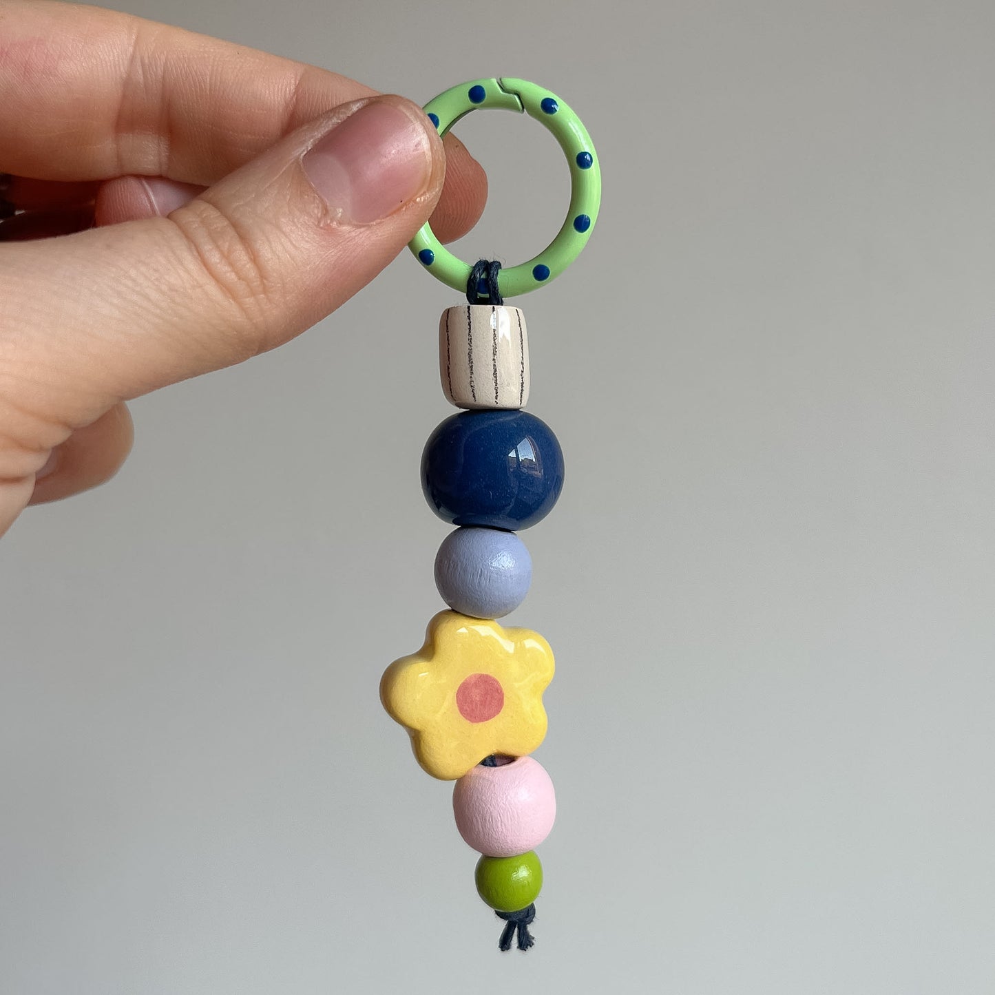 Bag charms con perline in ceramica
