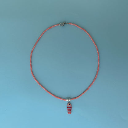 Collana in corallo rosa con pesciolino rosa