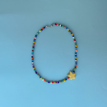 Collana colorata con perlina stella