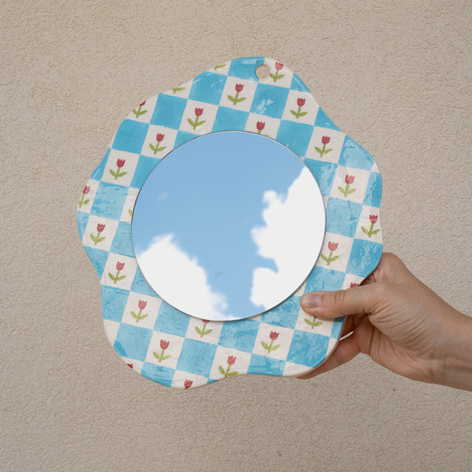 Specchio in ceramica decorato