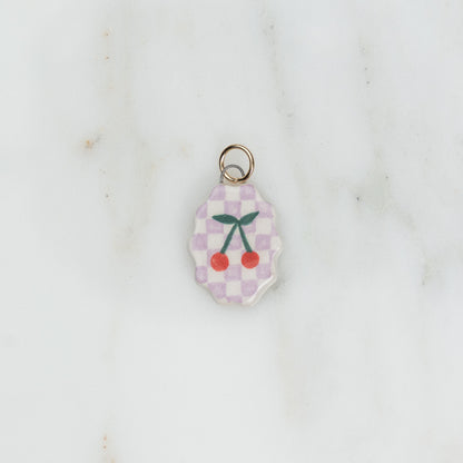 Ciondolo ovale con bordo ondulato