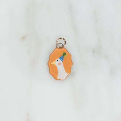 Ciondolo ovale con bordo ondulato