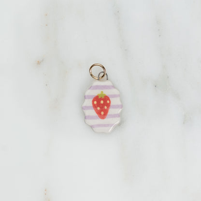 Ciondolo ovale con bordo ondulato