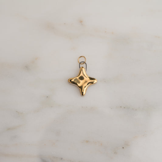 Ciondolo stellina dorata