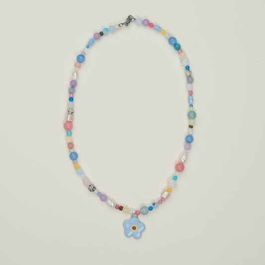 Collana con ciondolo fiore azzurro