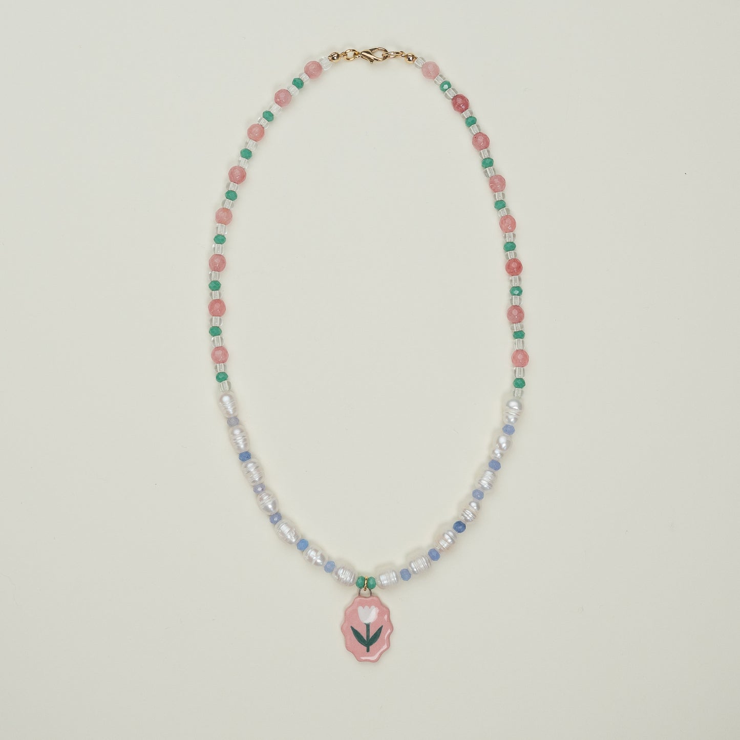 Collana con perle e ciondolo tulipano