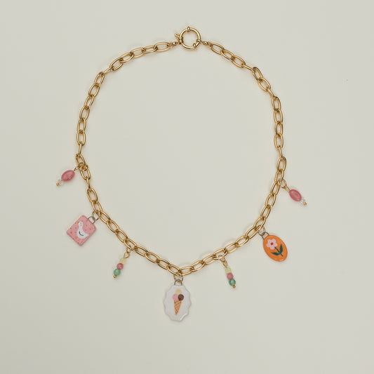 Catenella oro con ciondoli e perline