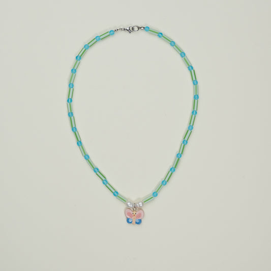 Collana con ciondolo farfalla