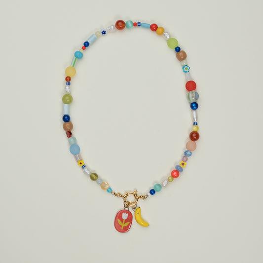 Collana colorata con coppia di ciondoli