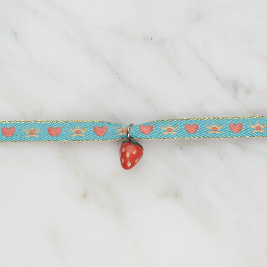 Choker con ciondolo fragolina
