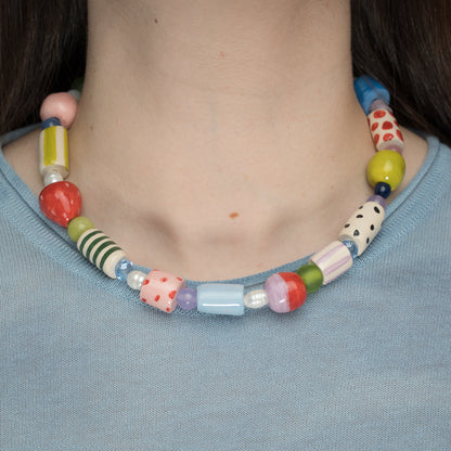 Collana con perline in ceramica