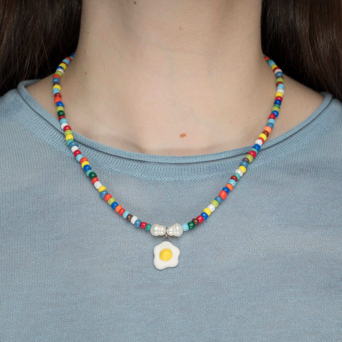 Collana di perline con ovetto