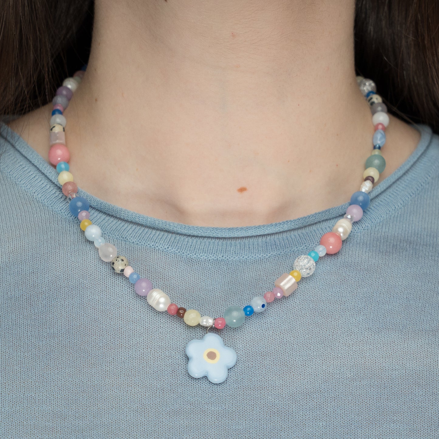 Collana con ciondolo fiore azzurro