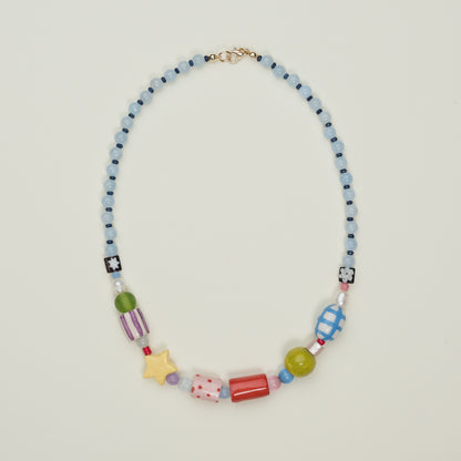 Collana con perline in ceramica e stellina