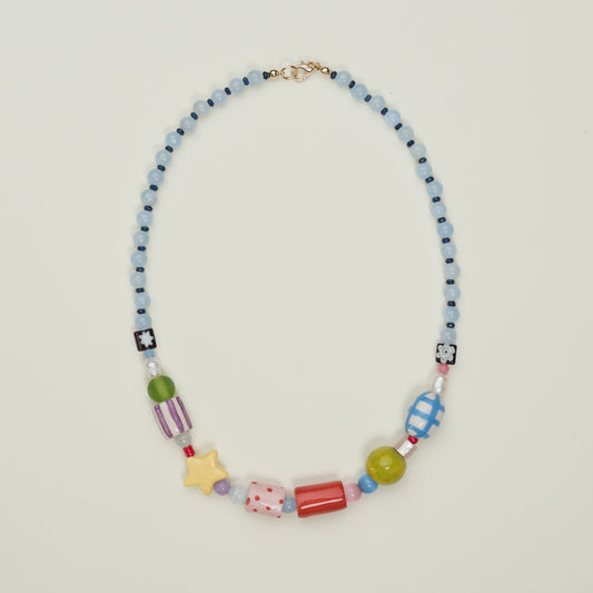 Collana con perline in ceramica e stellina