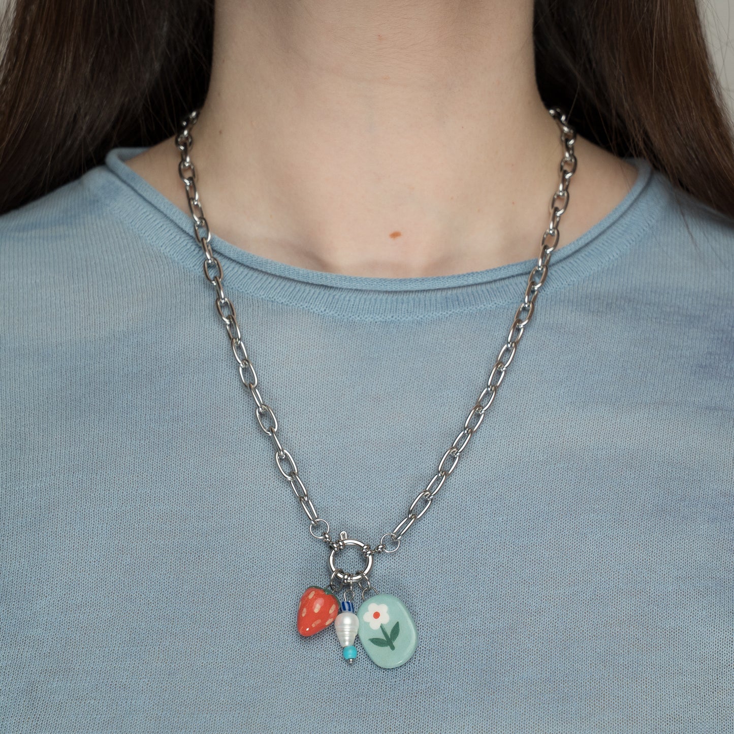 Catenella con moschettone e trio ciondoli