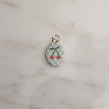 Ciondolo ovale con bordo ondulato