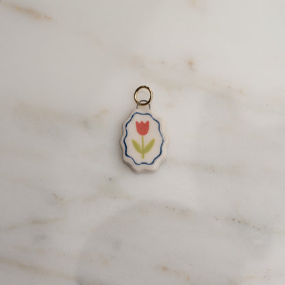 Ciondolo ovale con bordo ondulato