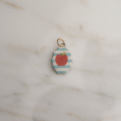 Ciondolo ovale con bordo ondulato