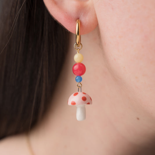 Orecchini con funghetti rosa
