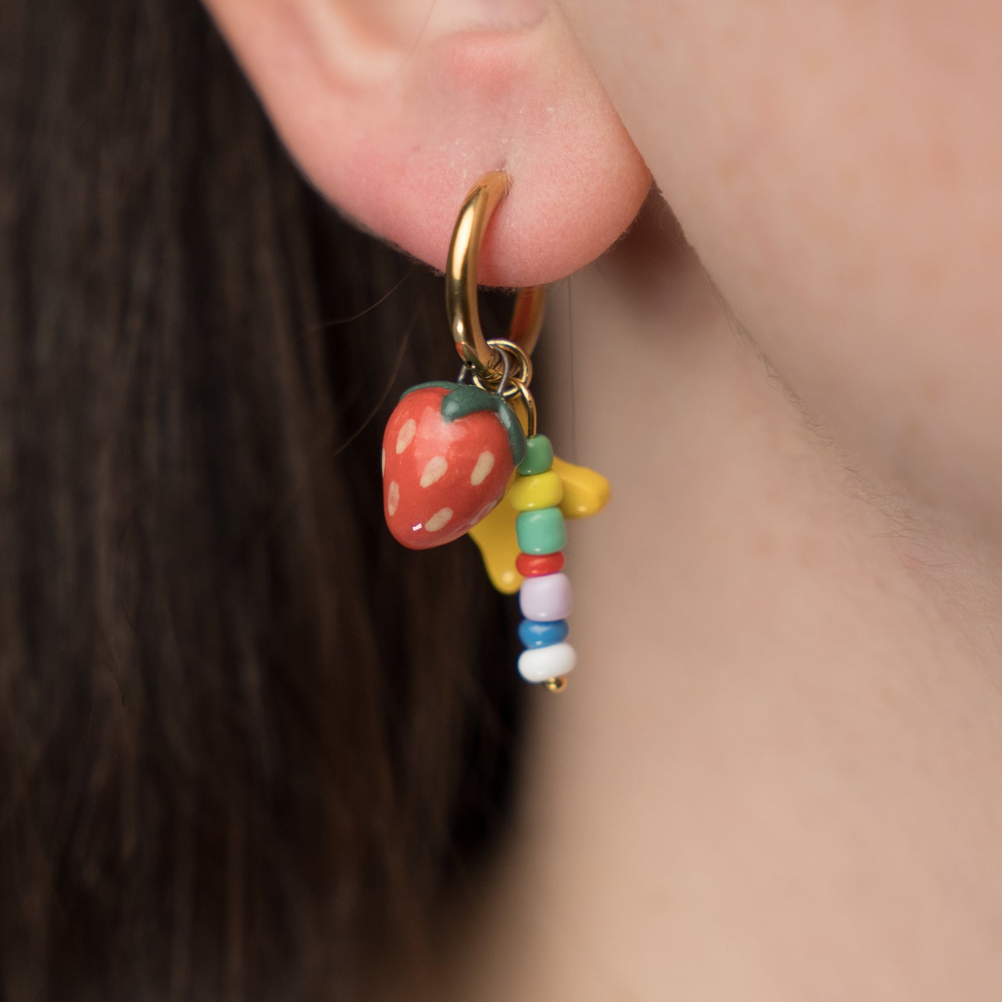 Orecchini con fragola e stellina
