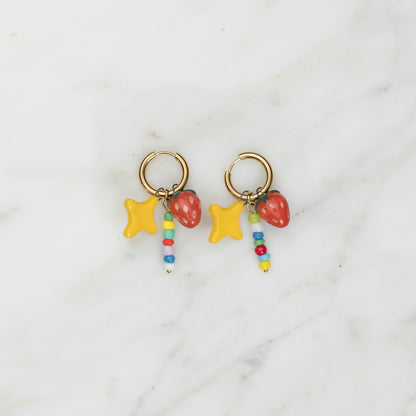 Orecchini con fragola e stellina