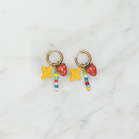 Orecchini con fragola e stellina