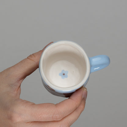 Tazzina azzurra a pois