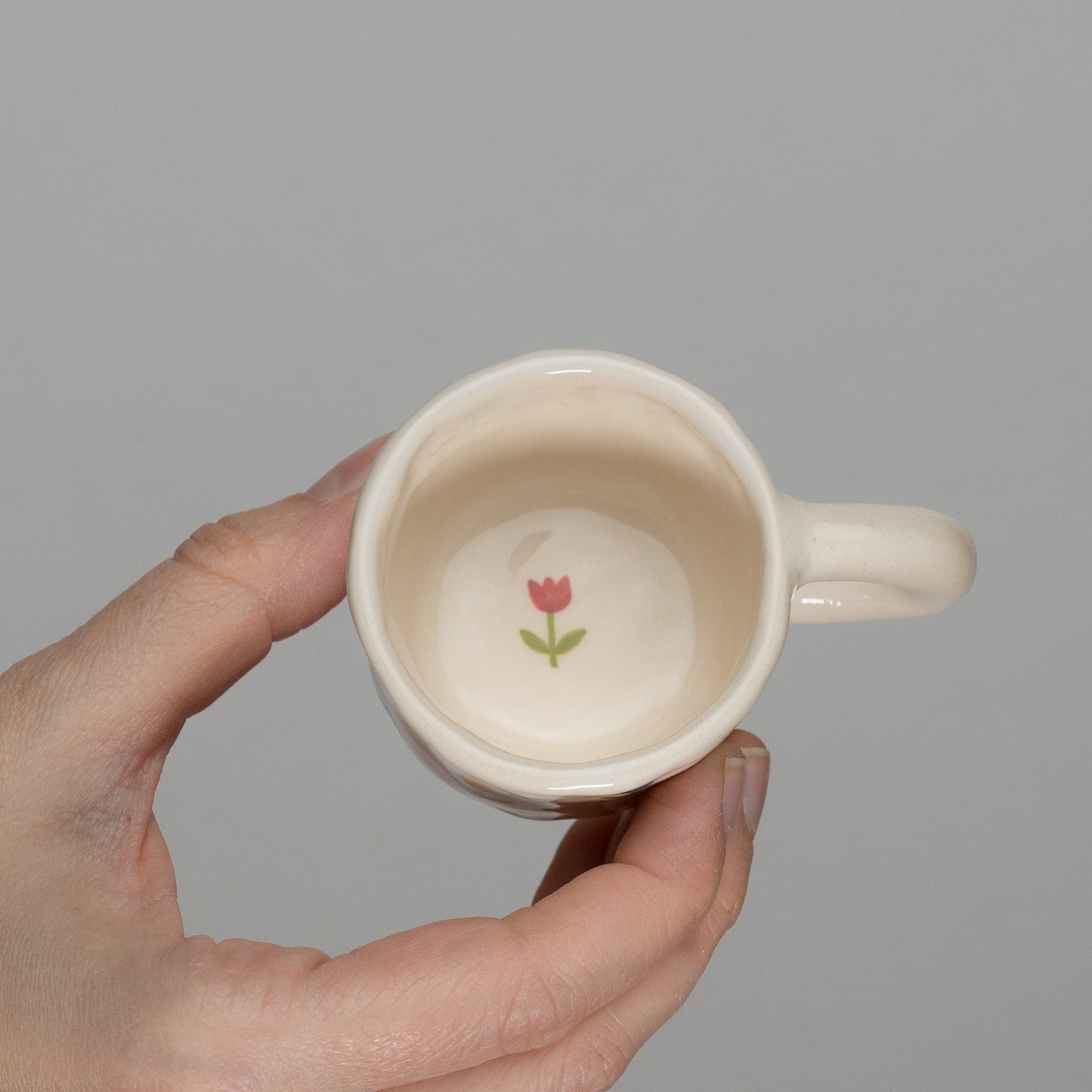 Tazzina con tulipani